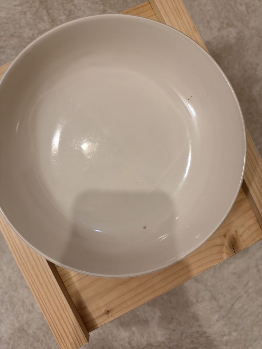 茹でこぼしたブリ、きれいに完食。粒ひとつだけ残った。